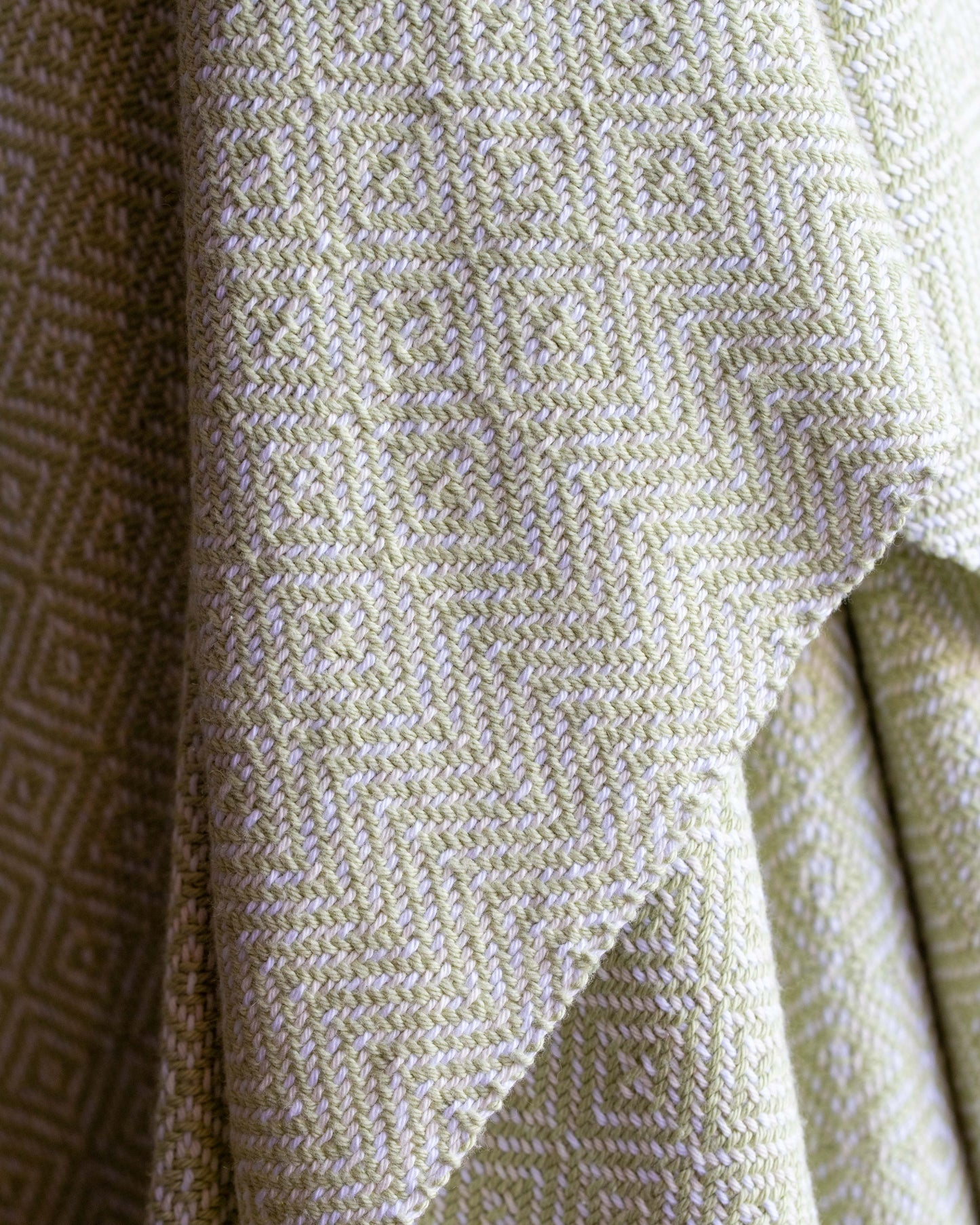Bathsheet - Lime Diamond