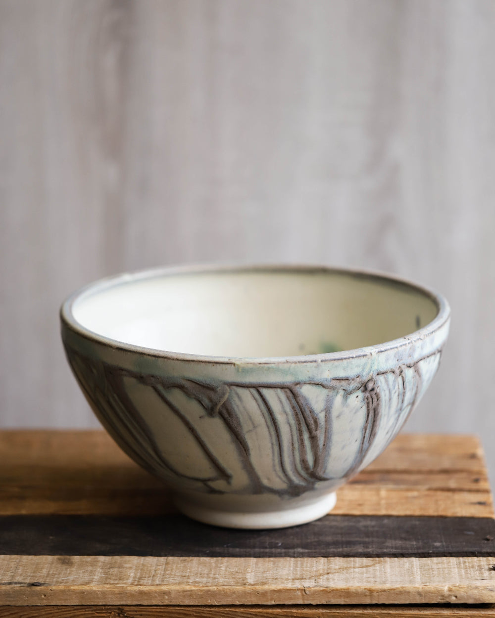 Butterbone MD Serving Bowl