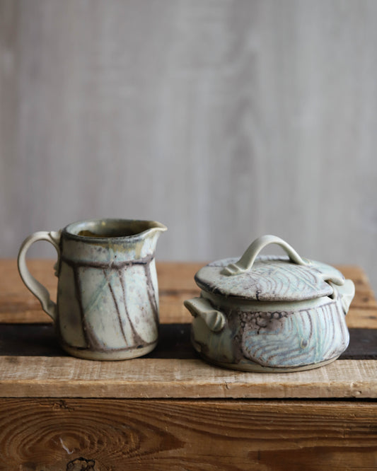 Butterbone Cream & Sugar Set